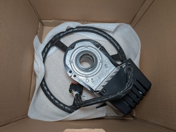 John Deere™ AutoTracTM Universal 300 - Image 9